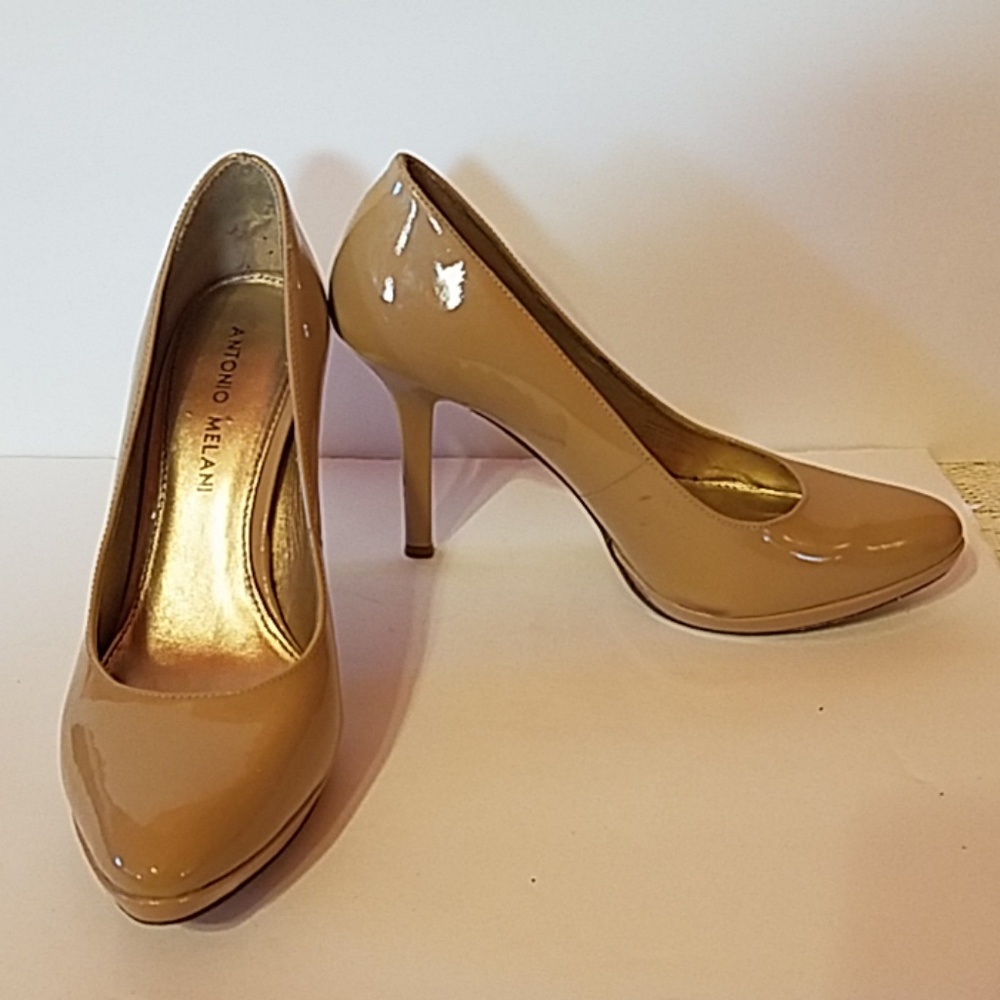 Antonio Melani nude heels